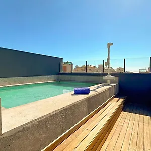 فندق رووم مييت خيرارد