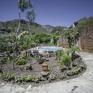 casa-vacacional-rural-villa-barranco-de-los-cernicalos.in-canary-islands.com/